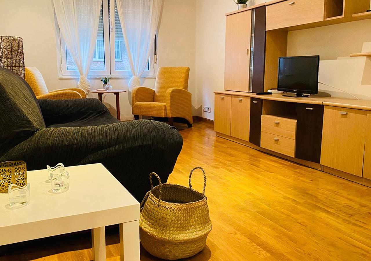 Piso 3 Habitaciones Al Lado Del Auditorio Y A 5 Min De Oviedo Centro Esterno foto